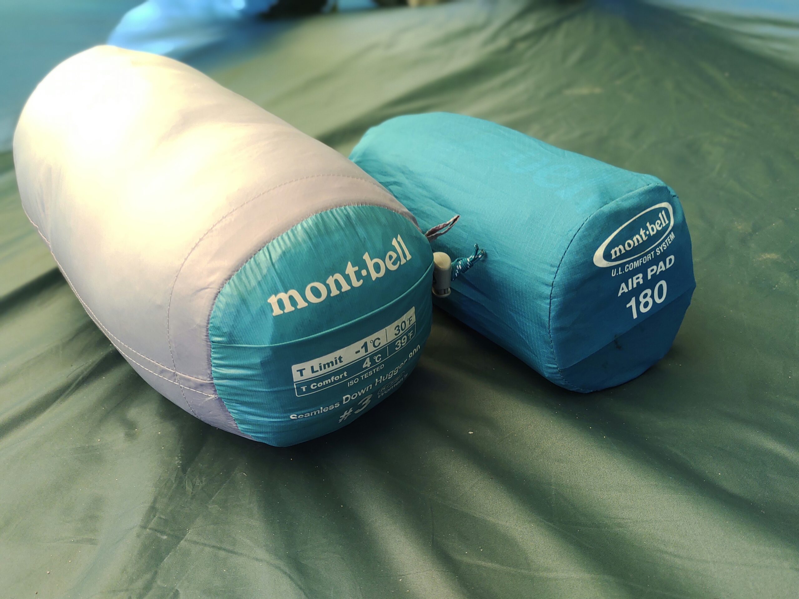 キャンプ】コスパの良い寝袋とマットって結局どれ？モンベルのダウン  