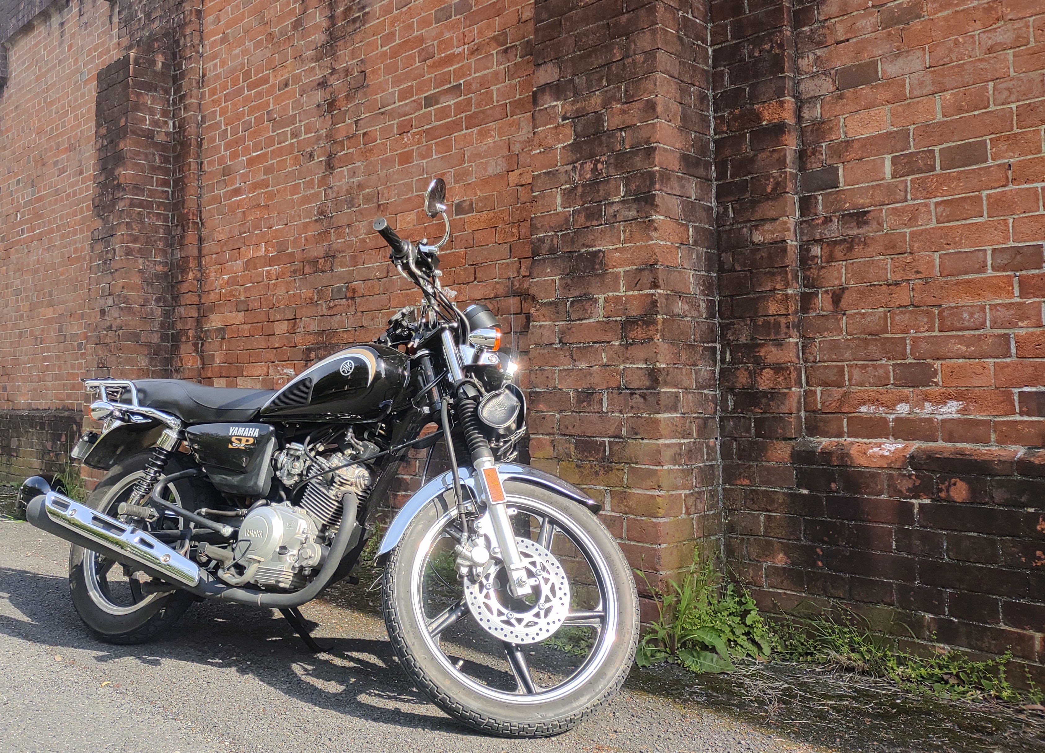 YB125SP_前から