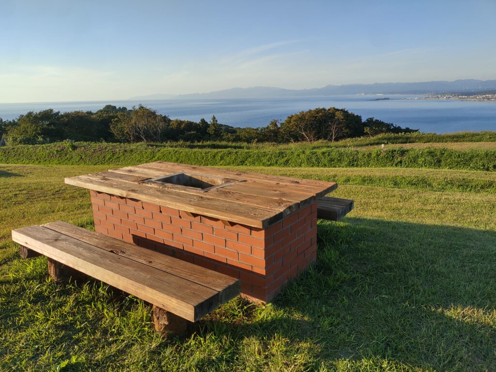 夕暮れの夷王山キャンプ場